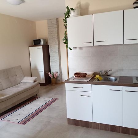 Apartmani Suzana Crikvenica Exterior foto