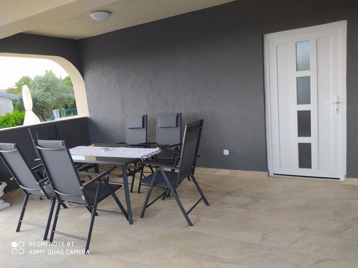 Apartmani Suzana Crikvenica Exterior foto